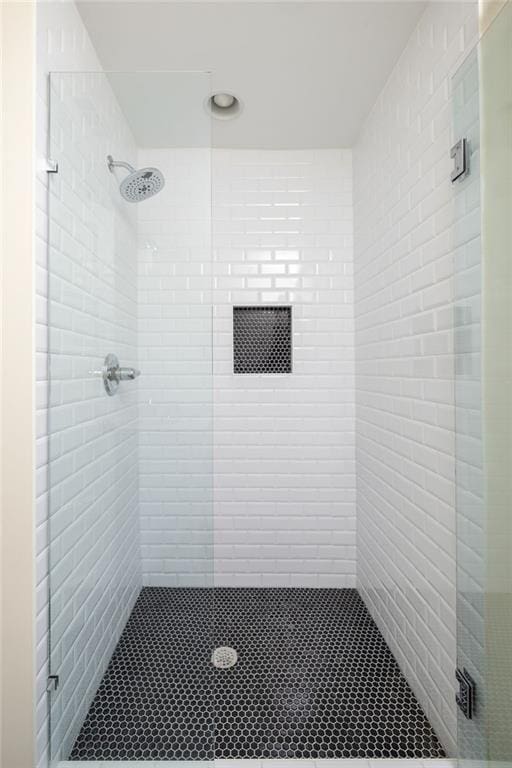 bathroom with walk in shower