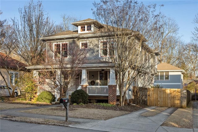 view of front of property with covered porch