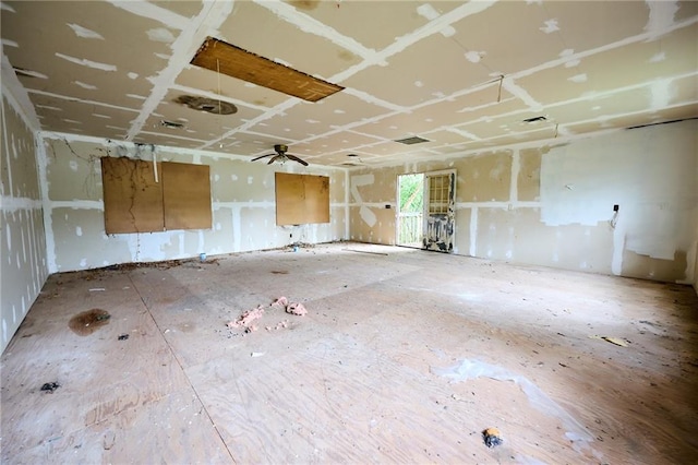 382 Plantation Blvd, Lawrenceville, GA 30046 - view of garage