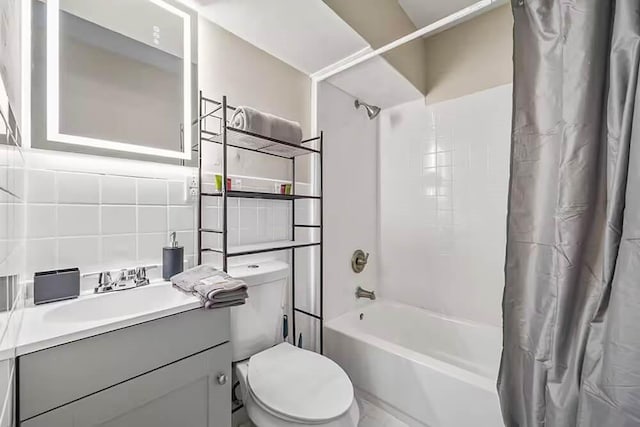 692 Smith St SW, Atlanta, GA 30310 - full bath with shower / bath combo, vanity, and backsplash