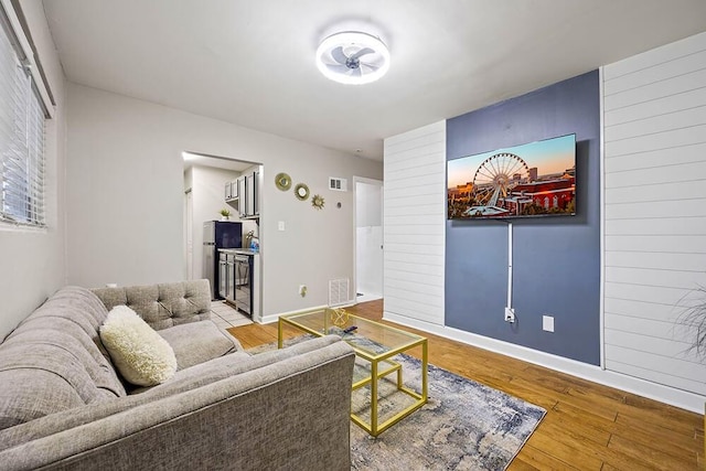 692 Smith St SW, Atlanta, GA 30310 - living area featuring wood finished floors and baseboards