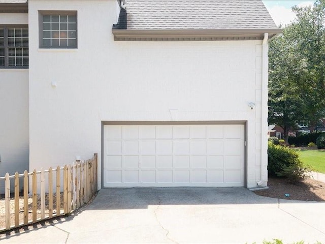 1630 Reindeer Rdg, Alpharetta, GA 30005 - garage with concrete driveway
