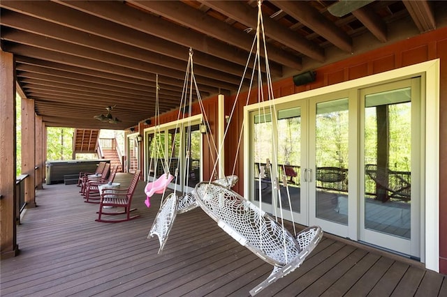 deck with ceiling fan