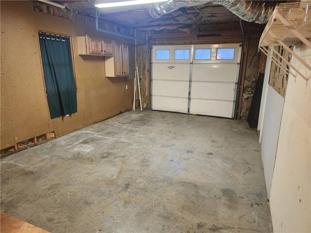 full bathroom with shower / tub combination, vanity, and toilet