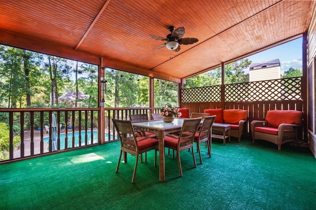2610 Chadwick Rd, Marietta, GA 30066 - sunroom featuring ceiling fan, outdoor lounge area, and vaulted ceiling