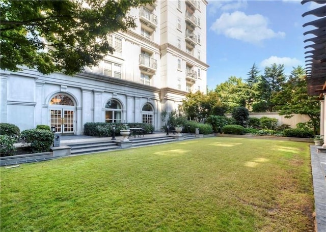 199 14th St NE Unit 1209, Atlanta, GA 30309 - view of green lawn