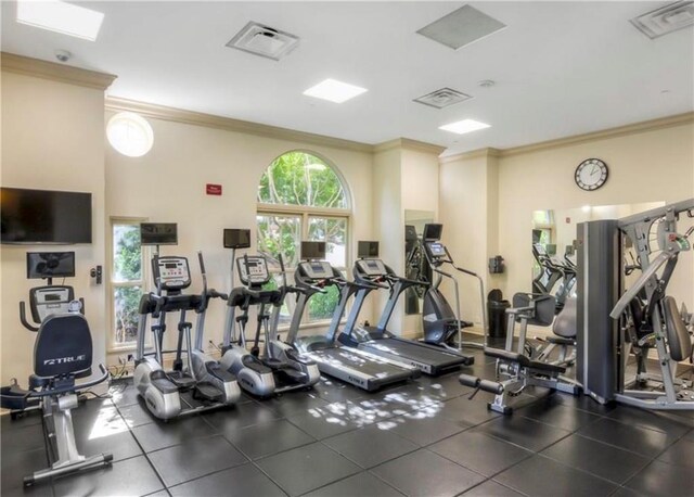 199 14th St NE Unit 1209, Atlanta, GA 30309 - exercise room featuring crown molding
