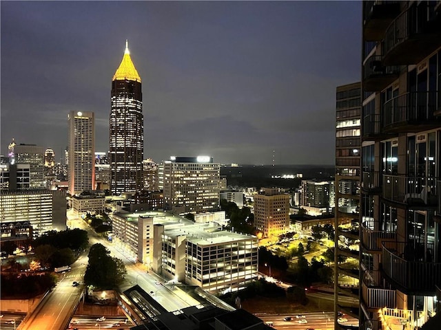 400 W Peachtree St NW Unit 2704, Atlanta, GA 30308 - view of city featuring a view of city lights