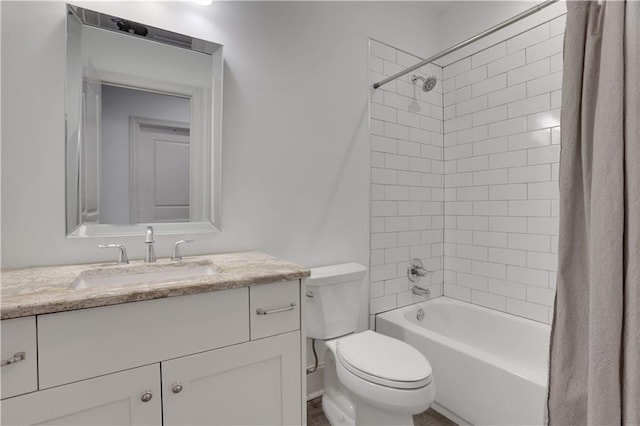 2620 Middle Coray Cir, Marietta, GA 30066 - bathroom featuring toilet, vanity, and shower / bath combo