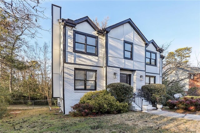 view of front of house with a front yard