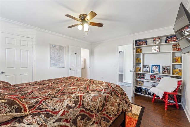 bedroom featuring ceiling fan, dark hardwood / wood-style floors, and crown molding