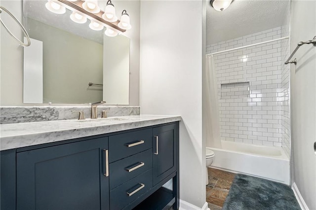 full bathroom with a textured ceiling, baseboards, toilet, shower / bath combination with curtain, and vanity