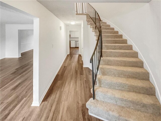 6354 Shannon Pkwy Unit 8B, Union City, GA 30291 - view of building exterior