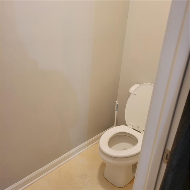 bathroom featuring toilet