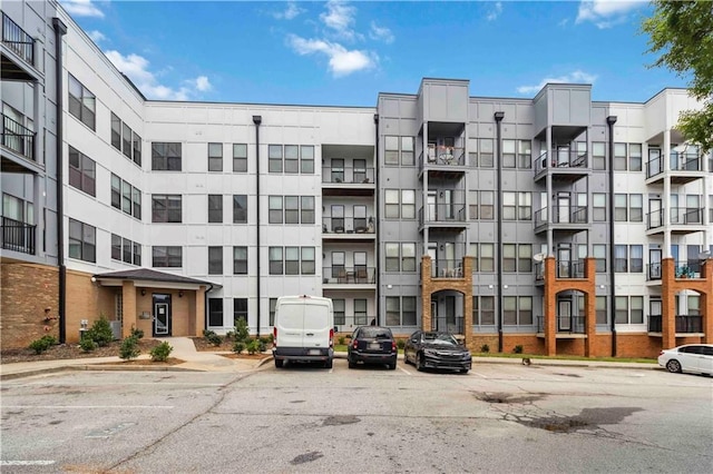 898 Oak St SW Unit 3228, Atlanta, GA 30310 - view of apartment building / complex with uncovered parking