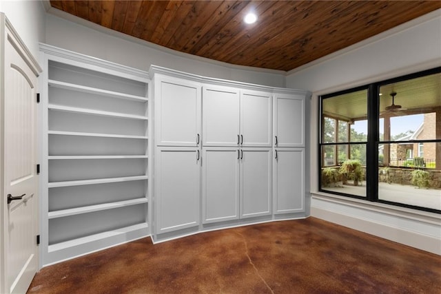 4645 Manor Dr, Gainesville, GA 30506 - view of closet