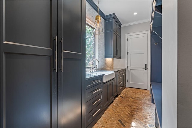 6515 Ashbourne Ct, Suwanee, GA 30024 - walk in closet with a sink