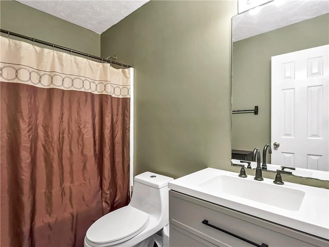 204 Bluff Ct, Jackson, GA 30233 - bathroom with a textured ceiling, toilet, vanity, and curtained shower