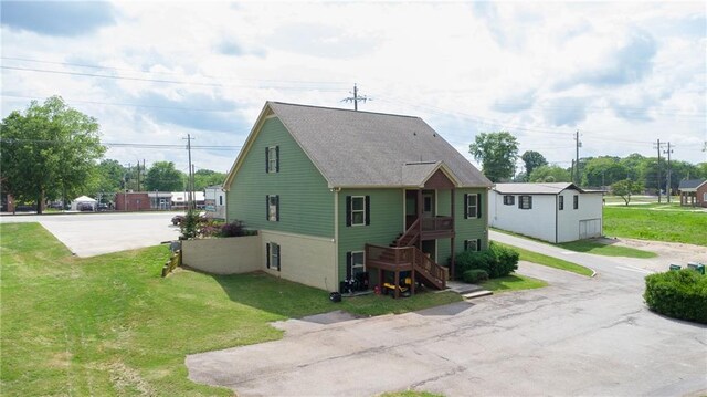 334 Glenn Abby Ln, Pendergrass, GA 30567 - view of front of house with a front yard and stairway