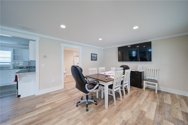 334 Glenn Abby Ln, Pendergrass, GA 30567 - dining room featuring light wood-type flooring, baseboards, recessed lighting, and ornamental molding