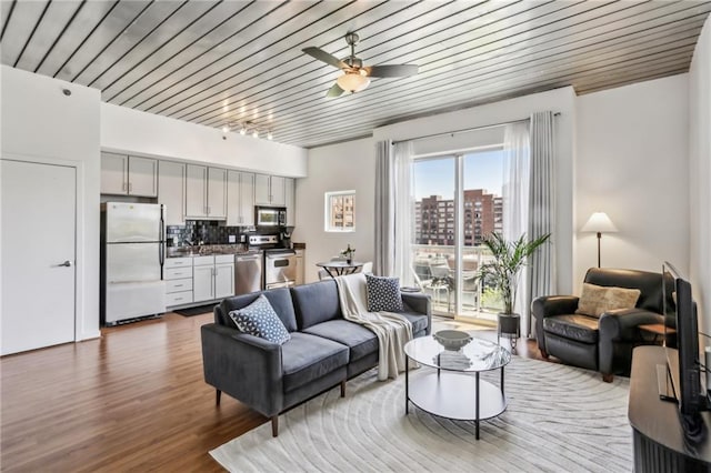620 Glen Iris Dr NE Unit 410, Atlanta, GA 30308 - living area featuring wood finished floors and a ceiling fan