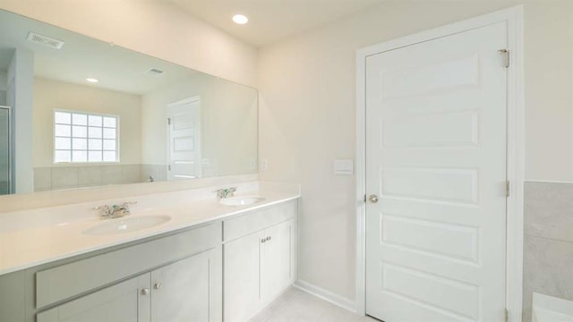 bathroom with vanity