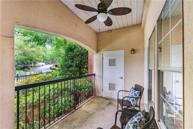 3636 Habersham Rd NW Unit 2101, Atlanta, GA 30305 - balcony featuring ceiling fan