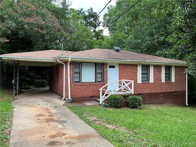 view of front facade with a front lawn and a carport