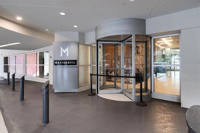 943 Peachtree St NE Unit 1518, Atlanta, GA 30309 - building lobby with recessed lighting
