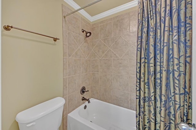 2740 Heritage Bend Ct SW, Grayson, GA 30017 - full bathroom featuring shower / bath combination with curtain, toilet, and crown molding