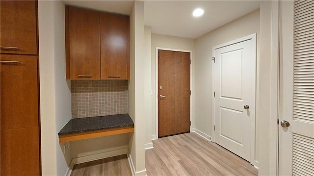 3300 Windy Ridge Parkway SE Unit 1121, Atlanta, GA 30339 - mudroom featuring light wood finished floors, baseboards, and recessed lighting