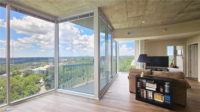 3300 Windy Ridge Parkway SE Unit 1121, Atlanta, GA 30339 - sunroom featuring a wall of windows