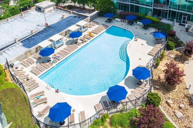 943 Peachtree St NE Unit 1109, Atlanta, GA 30309 - view of swimming pool featuring a patio area
