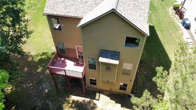 3692 Archgate Ct, Alpharetta, GA 30004 - back of house featuring a wooden deck, a shingled roof, and a yard