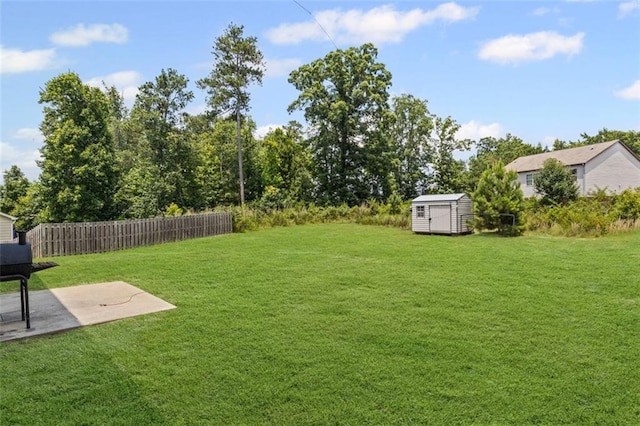 8553 Braylen Manor Dr, Douglasville, GA 30134 - view of yard with a shed and a patio area