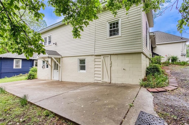 791 E Main St, Canton, GA 30114 - back of property with a patio
