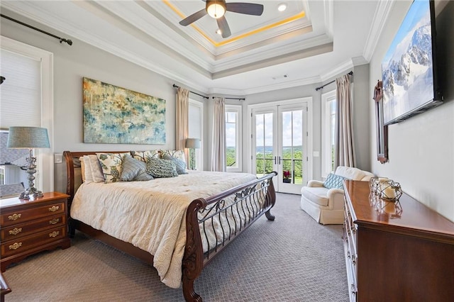 bathroom featuring crown molding, baseboards, plenty of natural light, and a sink