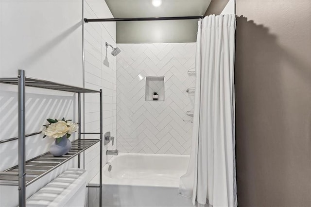 701 Pryor St SW Unit 5, Atlanta, GA 30315 - bathroom featuring shower / bathtub combination with curtain