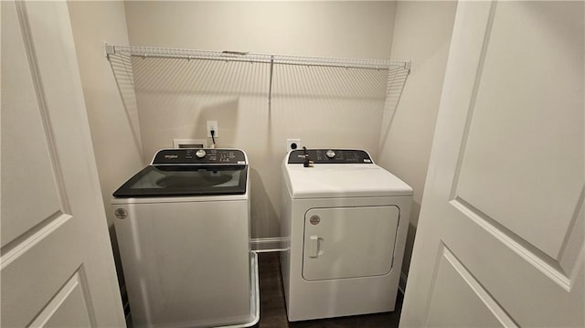 laundry area featuring washer and clothes dryer