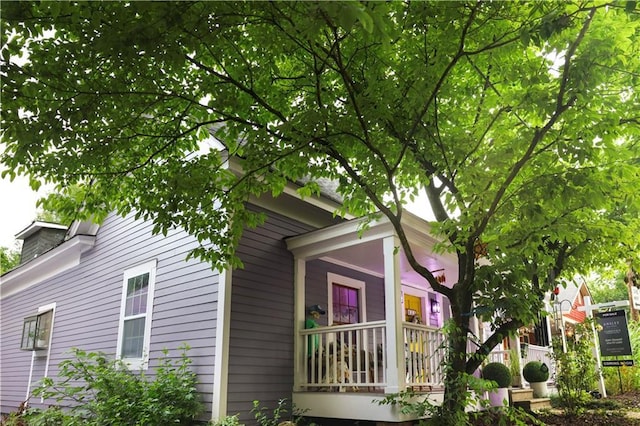611 Pickett St SE, Atlanta, GA 30316 - view of home's exterior featuring covered porch