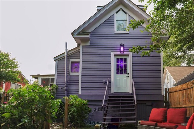 611 Pickett St SE, Atlanta, GA 30316 - rear view of house with entry steps