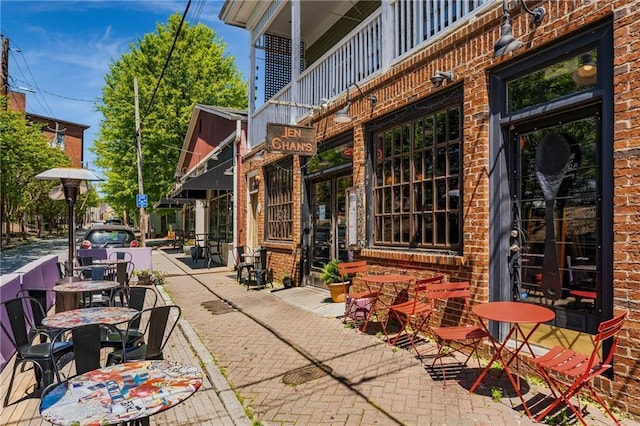 611 Pickett St SE, Atlanta, GA 30316 - view of patio / terrace