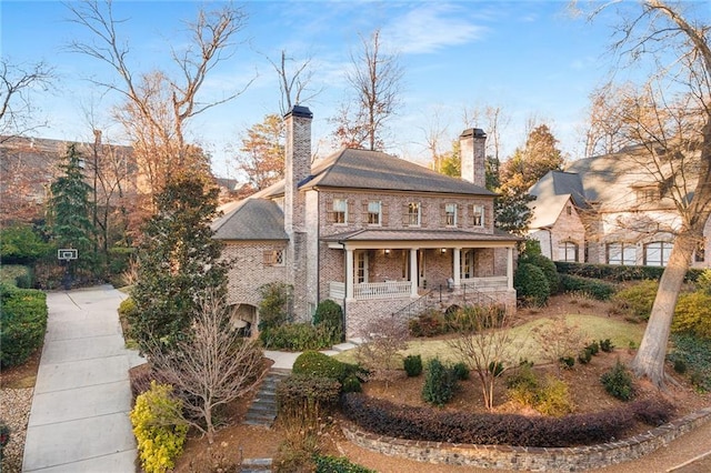 view of front of property featuring covered porch