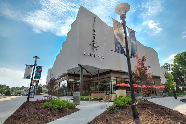 view of building exterior