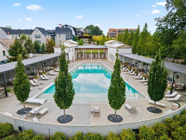 view of swimming pool