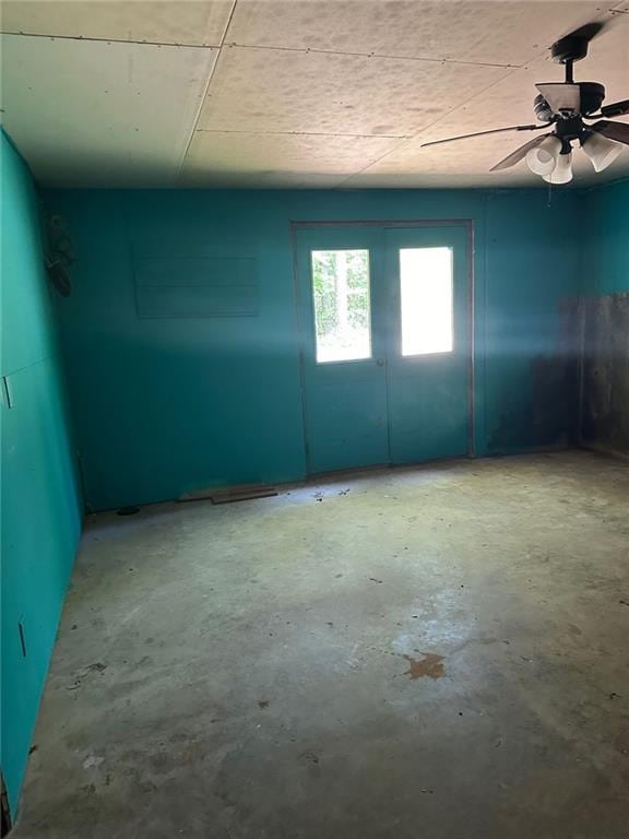 134 Cicero Trl, Dawsonville, GA 30534 - unfurnished room with concrete flooring and ceiling fan