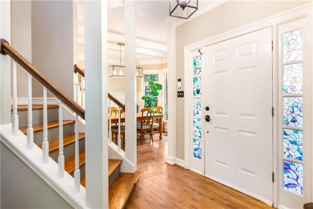 404 Summerchase Way, Woodstock, GA 30189 - foyer entrance with wood finished floors and baseboards
