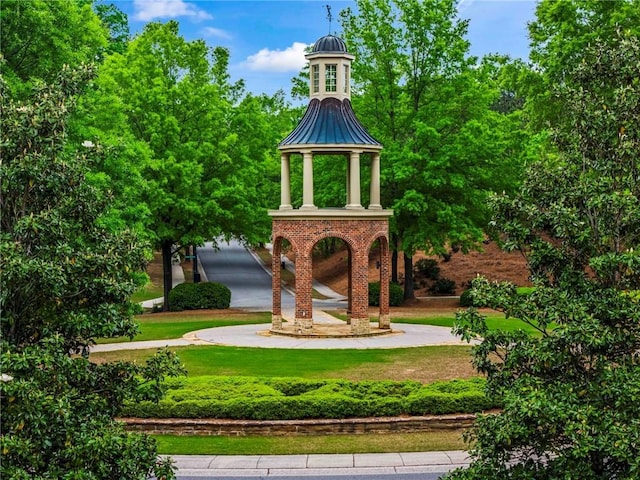 31 Brownson Ct, Acworth, GA 30101 - surrounding community featuring a lawn