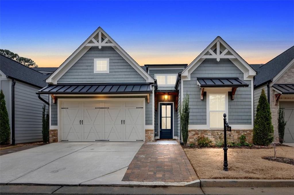 craftsman-style house featuring a garage