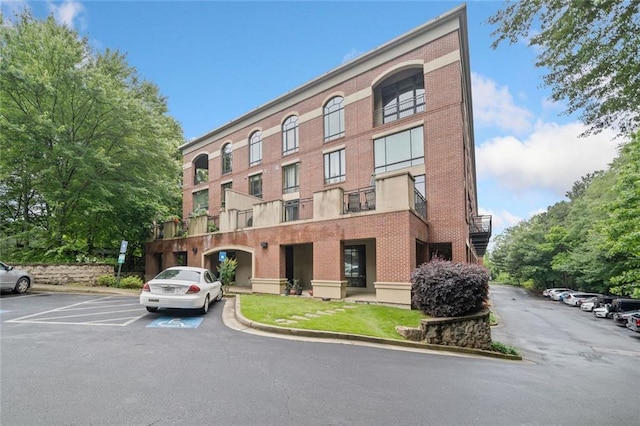 319 Atlanta St SE Unit 315, Marietta, GA 30060 - view of property featuring uncovered parking